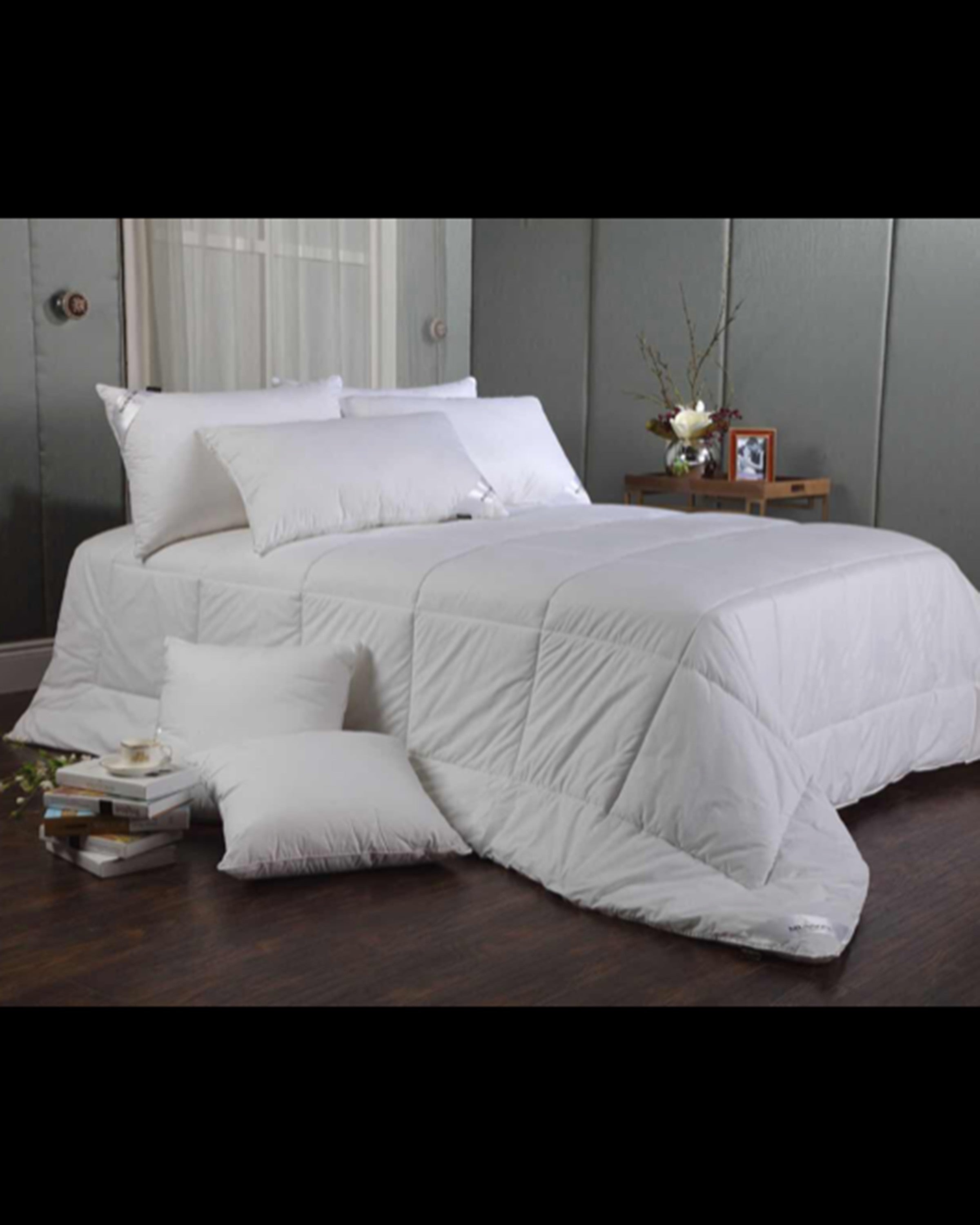 Luxury White Bed Set
