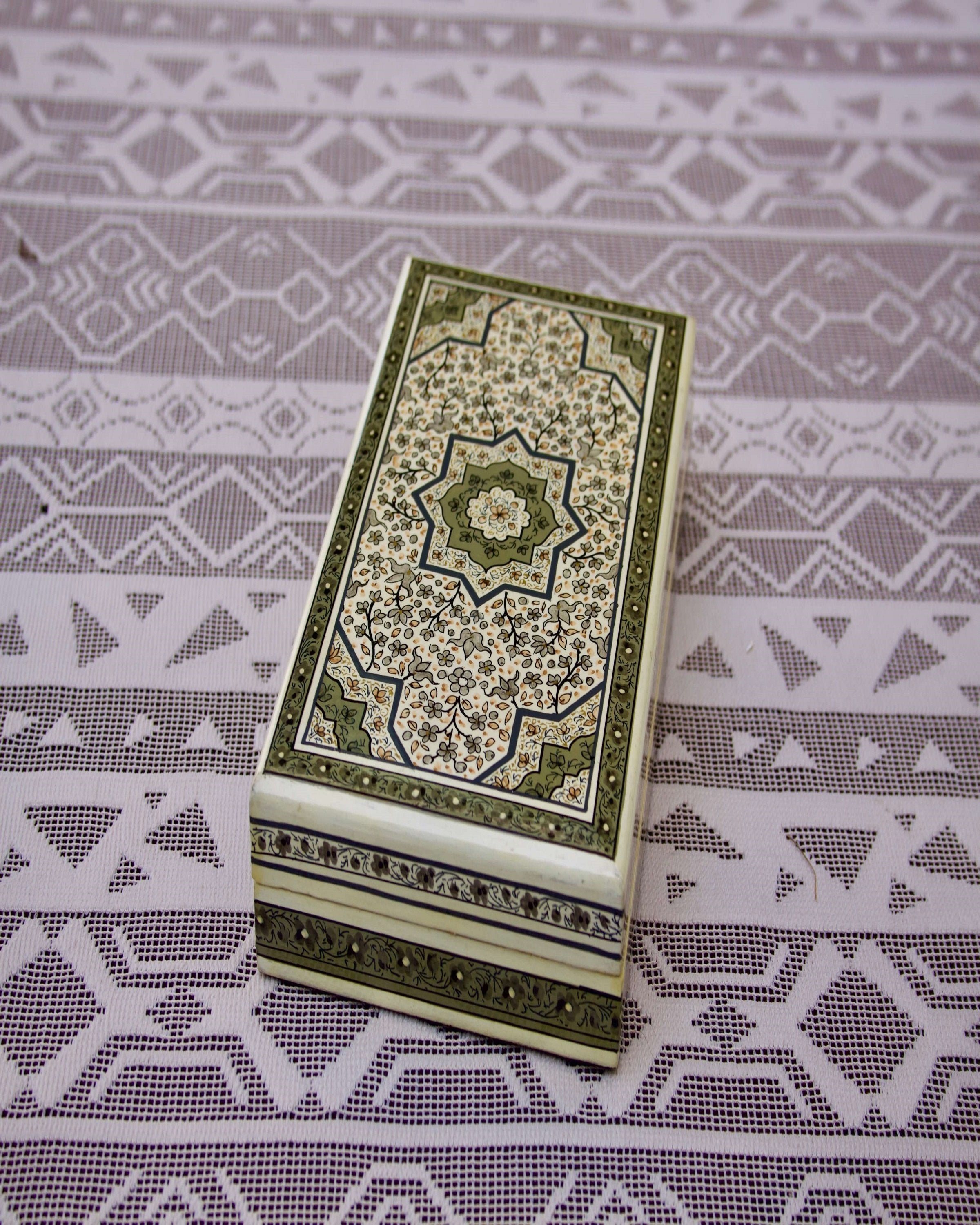 Hand Painted Floral Pattern Kashmiri Paper Mache Box