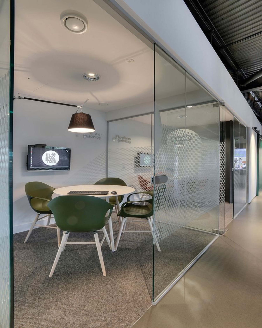 Luxury Meeting Table