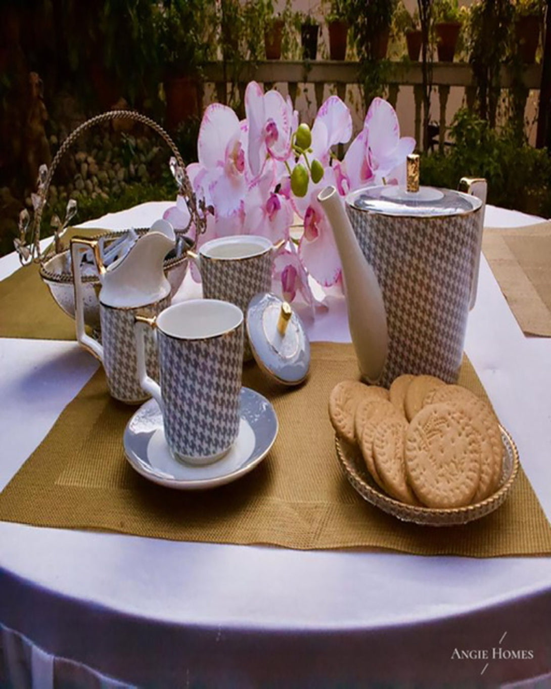 English Tea Sets Online Shopping