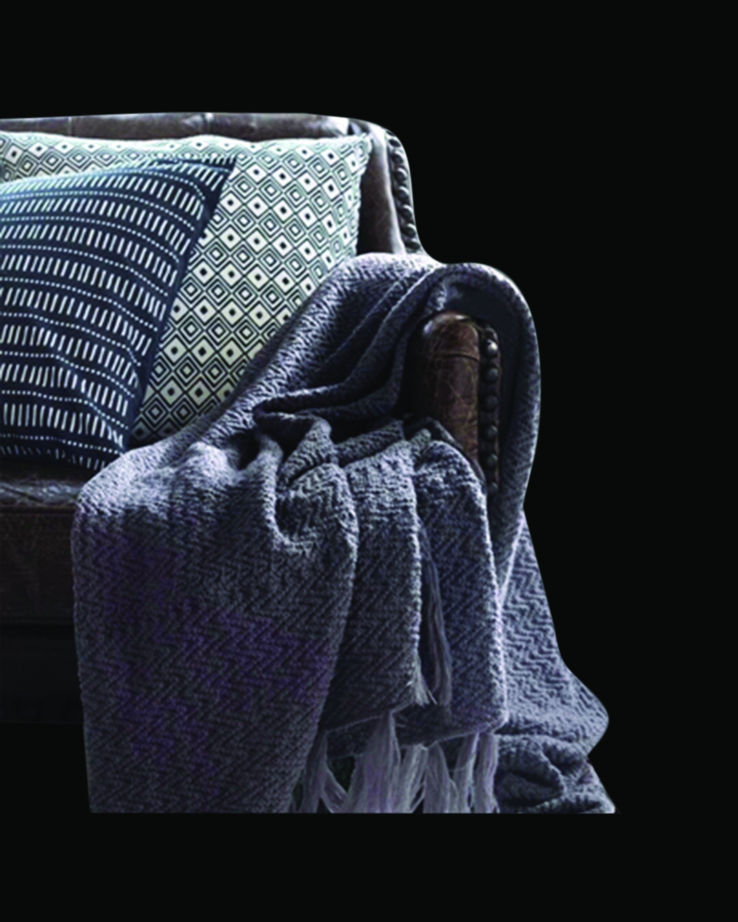 Luxury grey woolen throws & blankets