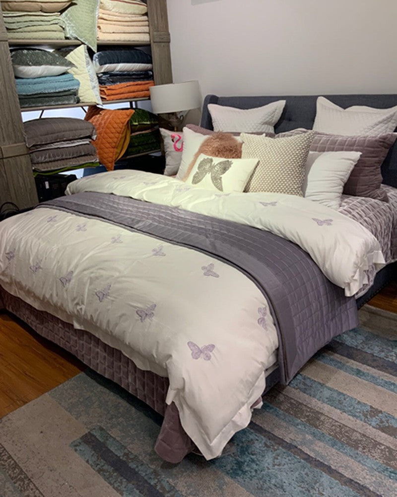 Luxury Modern white and grey quilted bed sets