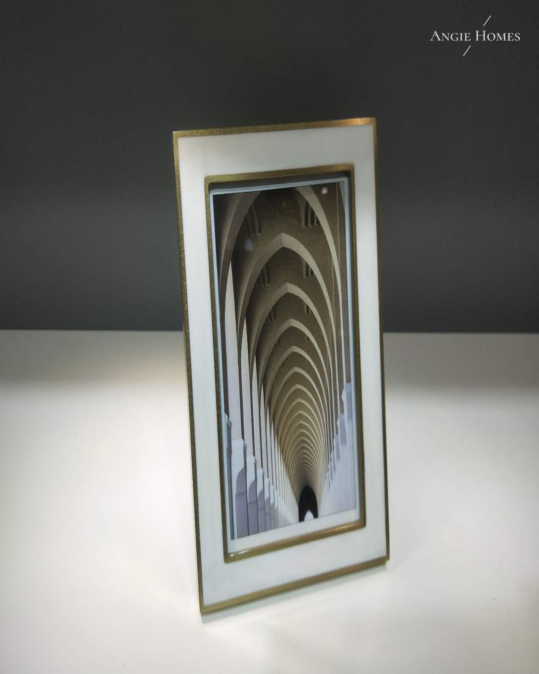 Luxury photo frame | Angie Homes