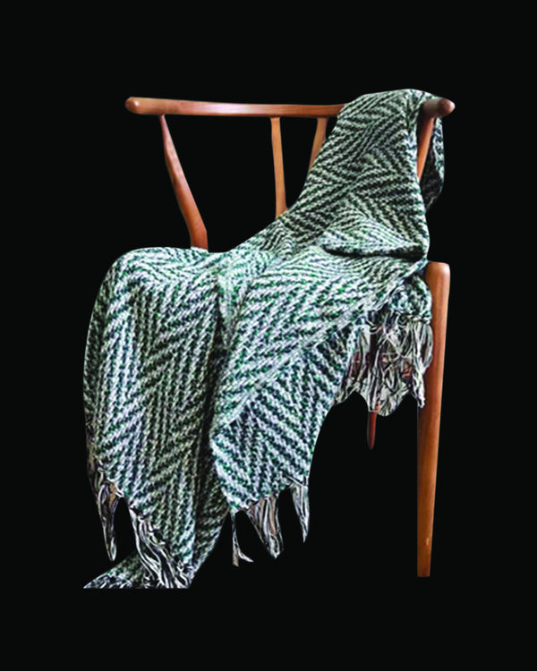 Gable White Throw & Blanket