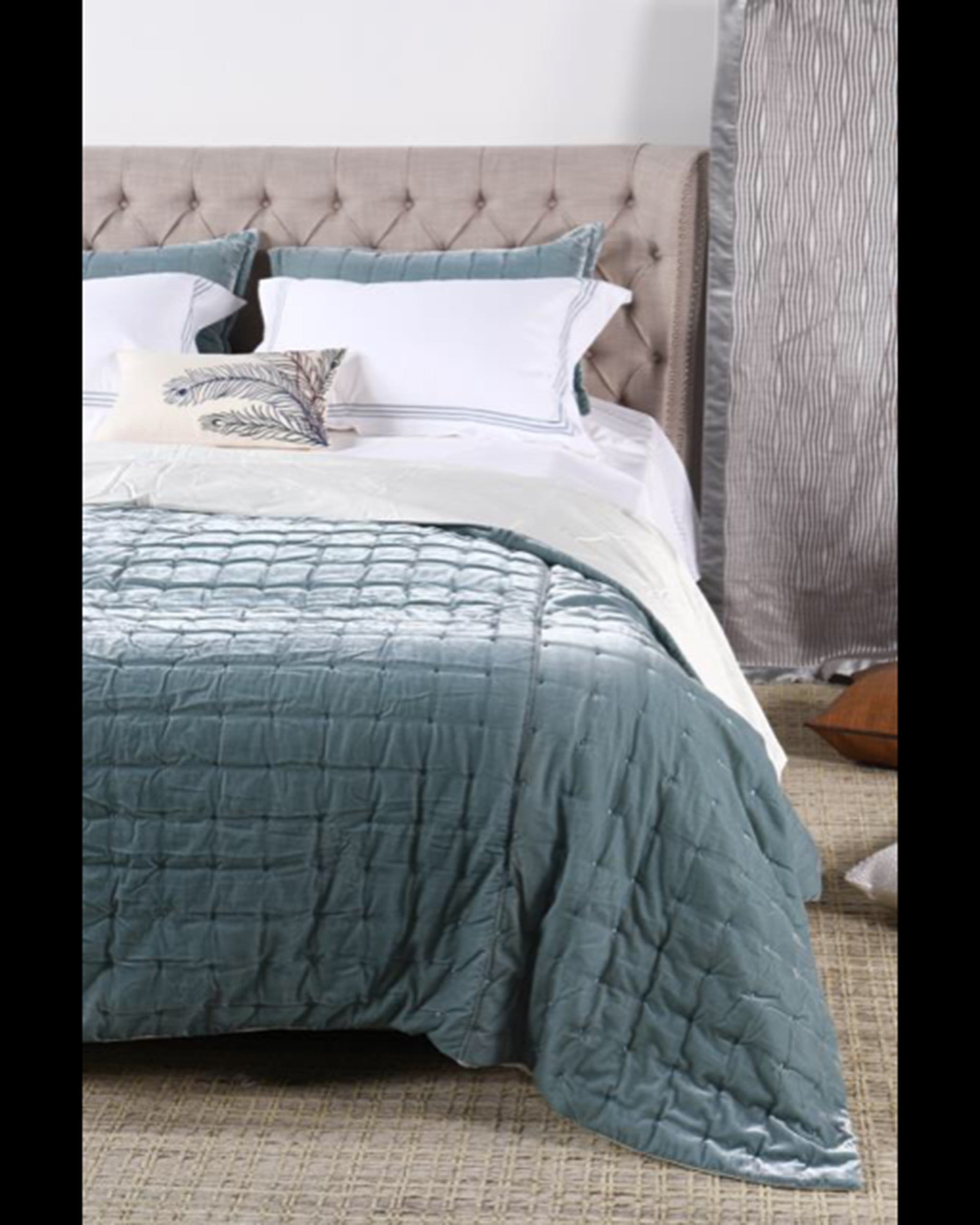 Luxury quilted bed sets