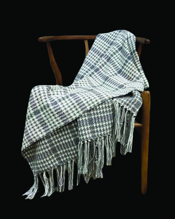 Lilo Luxury Dark Grey Throw & Blanket