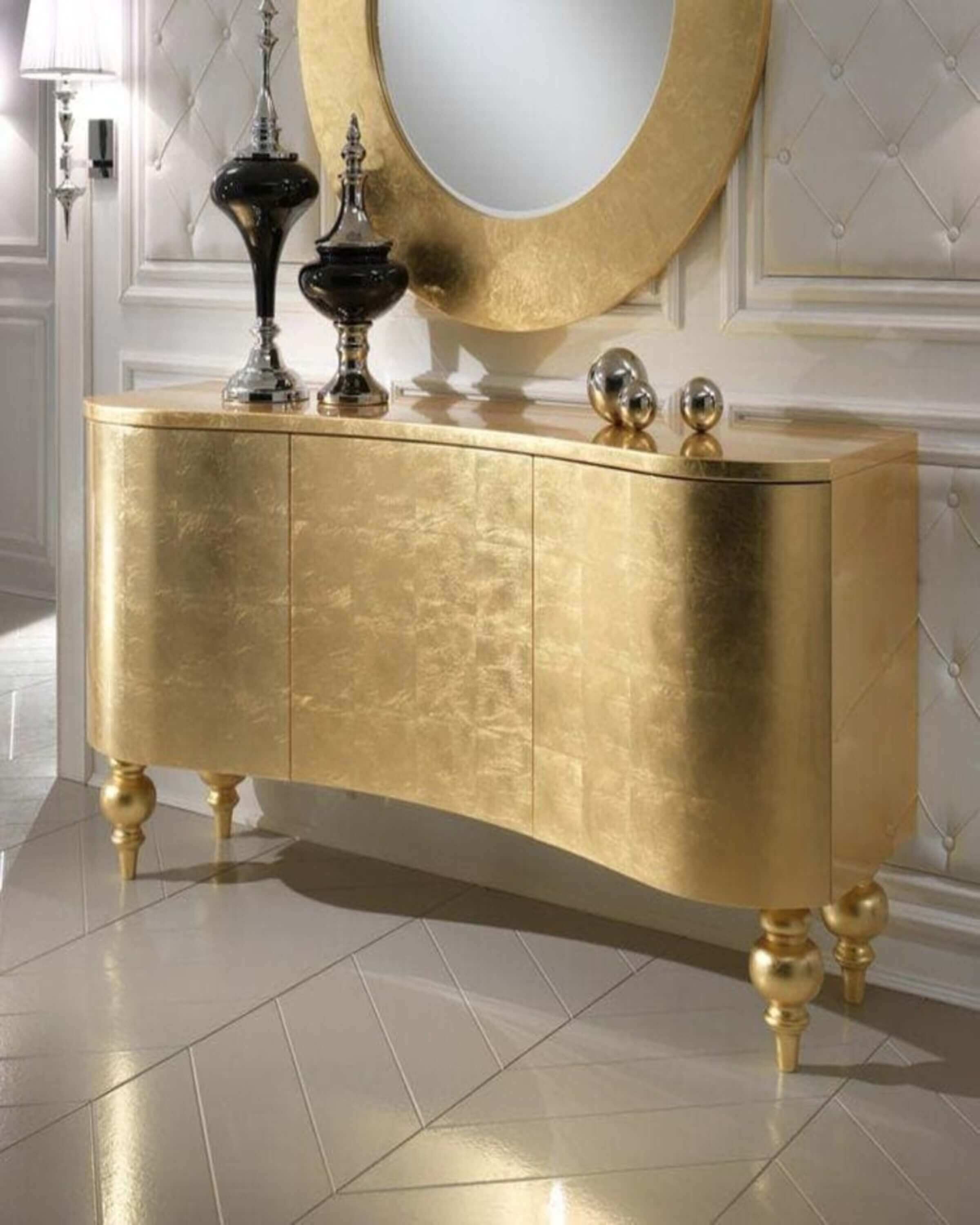 Luxury fusion gold leaf console