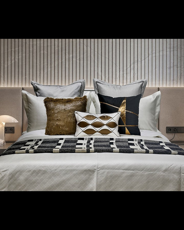 Luxury bed set with pillow